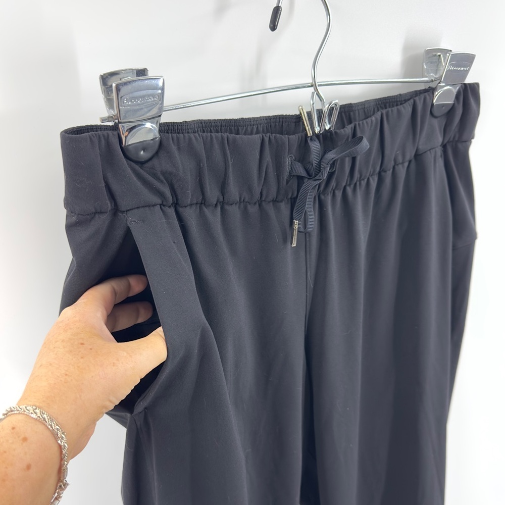Lululemon On The Fly Joggers Womens Size 6 Black Athletic Pants Athleisure Yoga - Picture 4 of 13